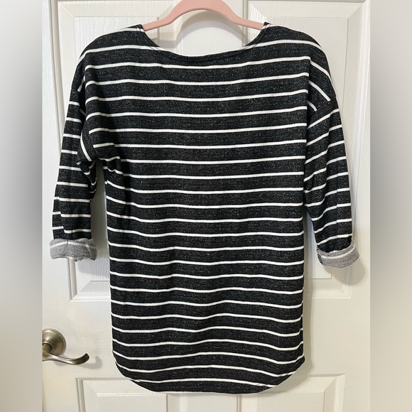 Women’s Divided French Terry Top Size XS - Lightweight Sweatshirt Type - Picture 2 of 5